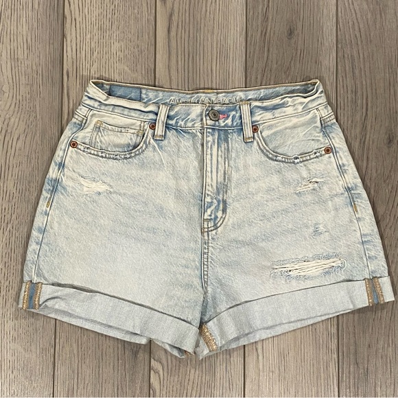 American Eagle Mom Jean Shorts Women's 2 Light Wash Hi Rise Rainbow Embroidery - Picture 3 of 15